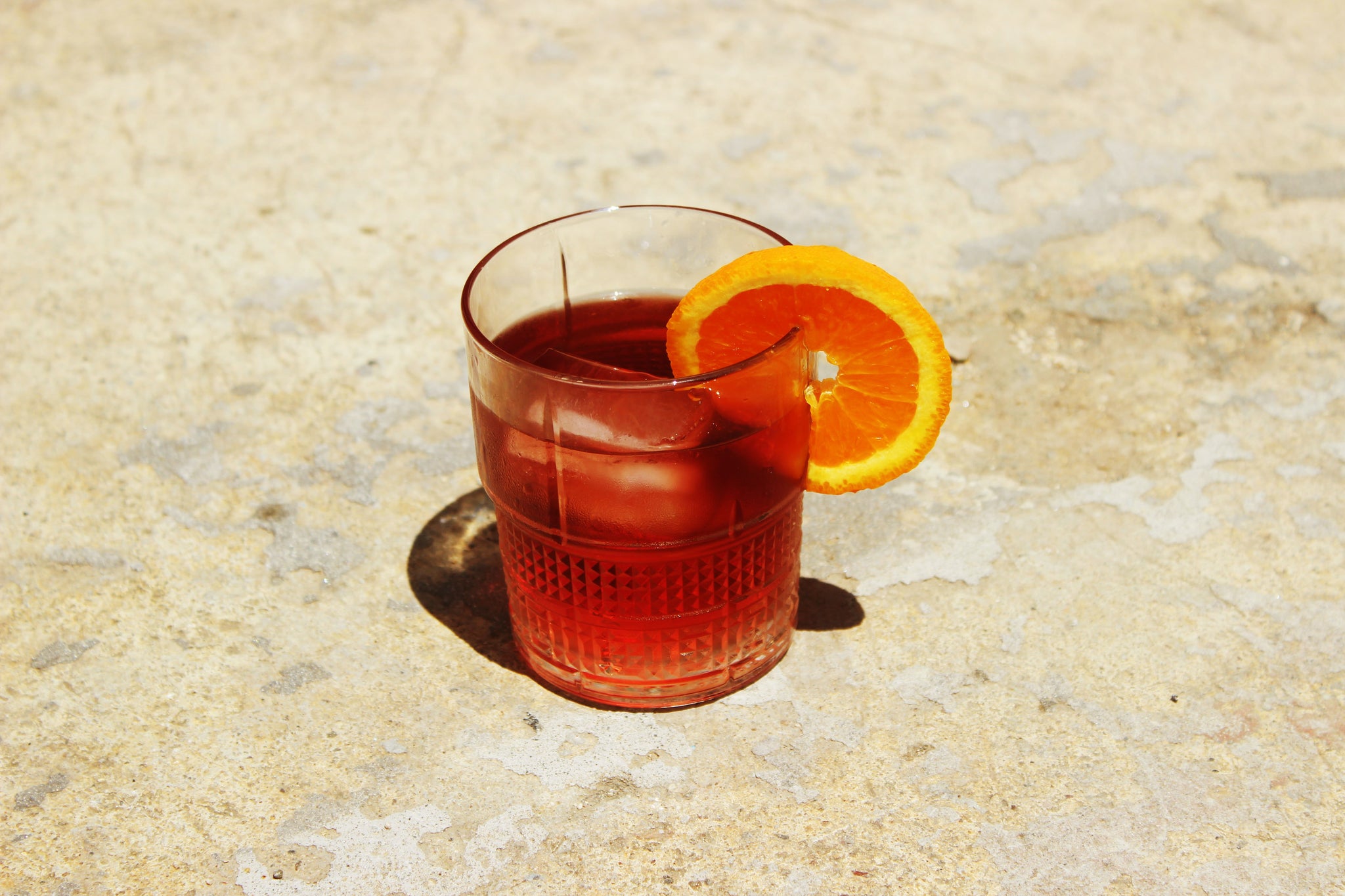 Come tagliare l'arancia per i cocktail? garnish perfette per i tuoi aperitivi