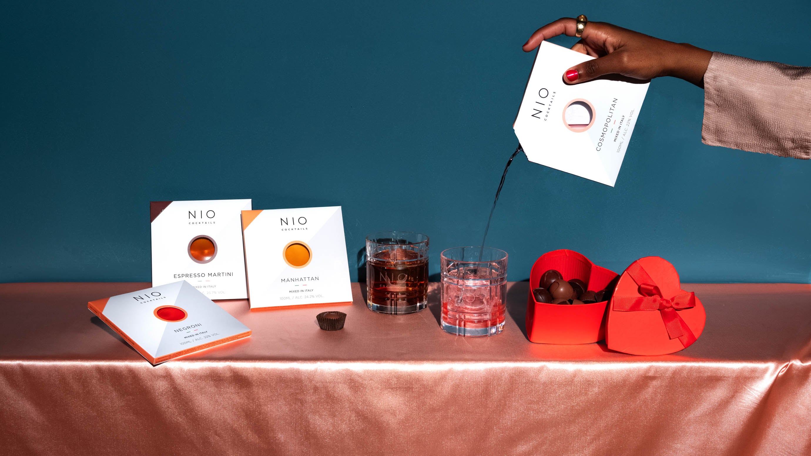 NIO Cocktails: trova il tuo crush in un cocktail nel giorno di San  Valentino - Drinkabile